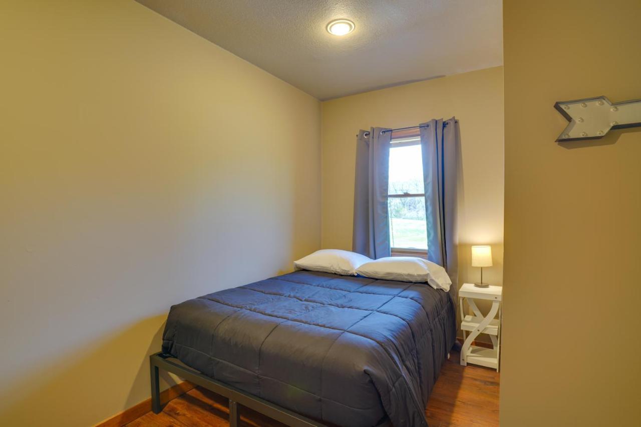 Expansive Shakopee Vacation Rental On 5 Acres! Exterior photo